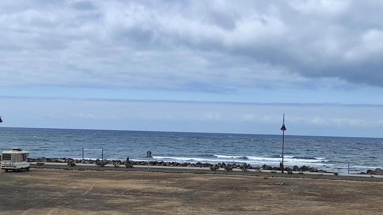 Bienvenue Appart Lumineux Avec Ascenseur Et Vue Sur La Mer Corralejo Eksteriør billede