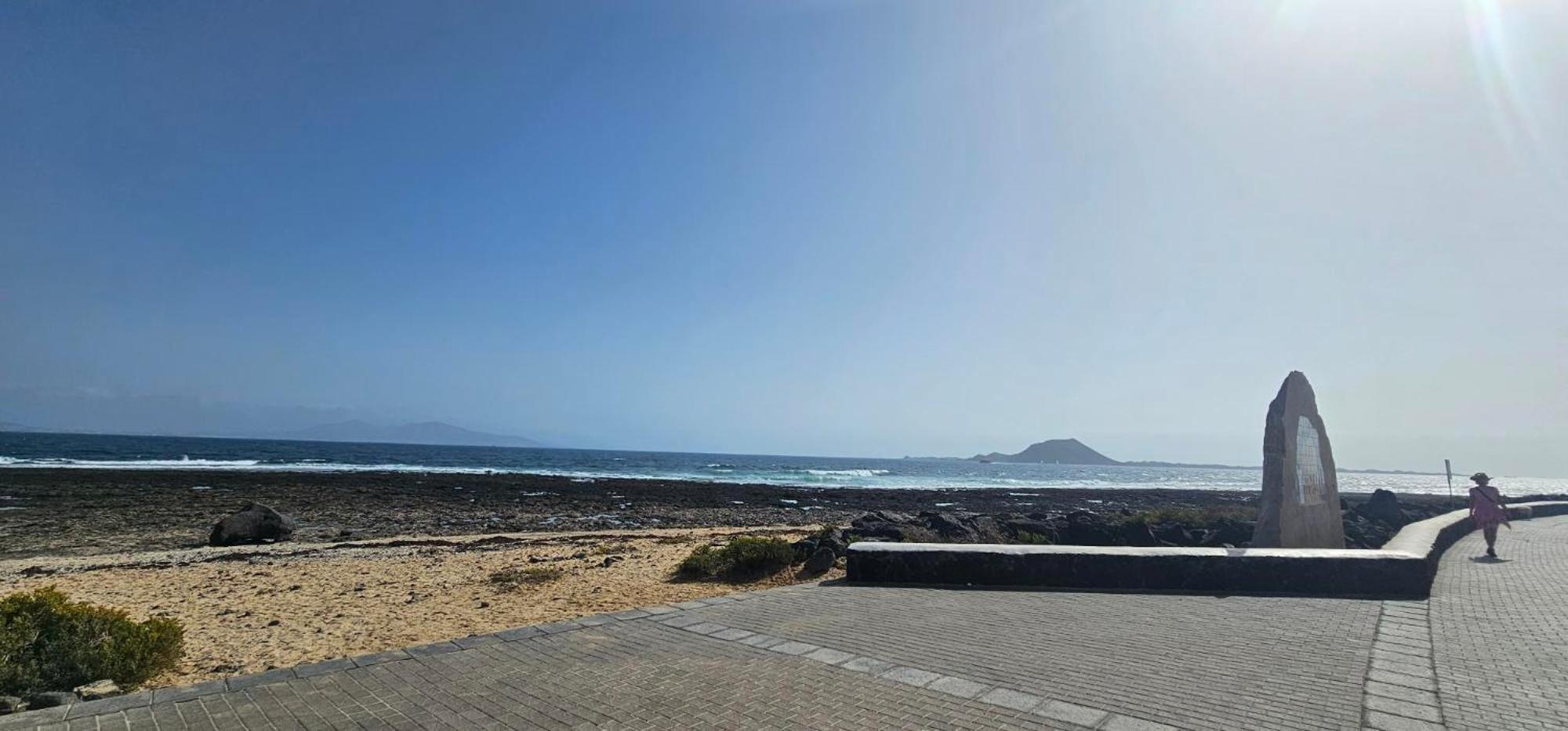 Bienvenue Appart Lumineux Avec Ascenseur Et Vue Sur La Mer Corralejo Eksteriør billede